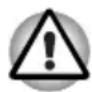 TOSHIBA Satellite C 665D - Retrait d'un support mémoire - 2