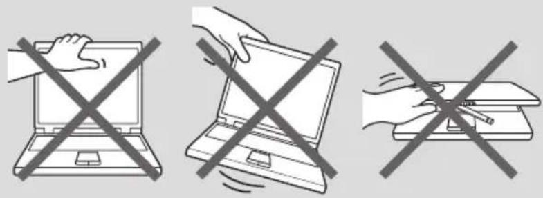 TOSHIBA Satellite C670D - Ecran - 3
