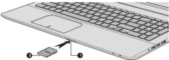 TOSHIBA Satellite C55tB - Insertion d'une carte mémoire - 1