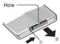 LENCO DVP7 Snoopy - Insertion de la pile - 1