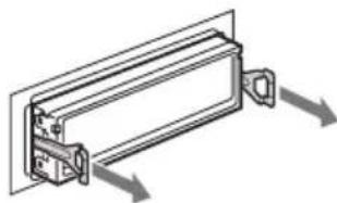 SONY CDXR3300MP - Rimuovere la cornice di protezione. - 4