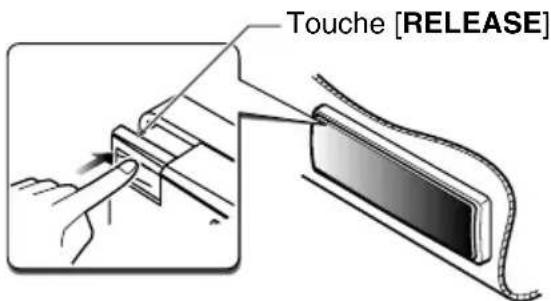 CLARION BD169R - Retrait du CLAVIER DE COMMANDE AMOVIBLE (DCP) - 1