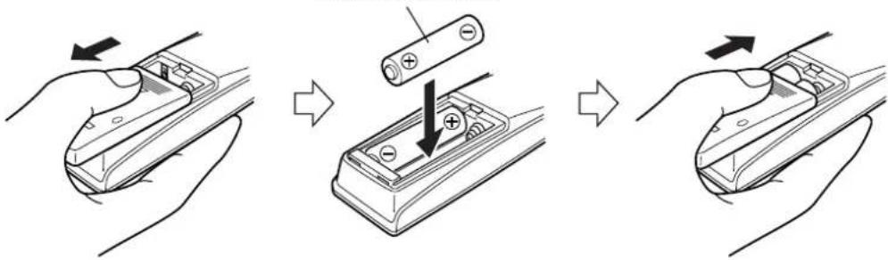 JVC CAMXKC45 - Inserimento delle batterie nel telecomando - 1