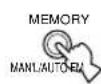 YAMAHA RXV630RDS - Tandis que le témoin “MEMORY” clignote, appuyez sur la touche MEMORY (MAN'L/ AUTO FM) de la face avant. - 1