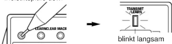 LEARN/CLEAR MACR TRANSMIT /LEARN blinkt langsam