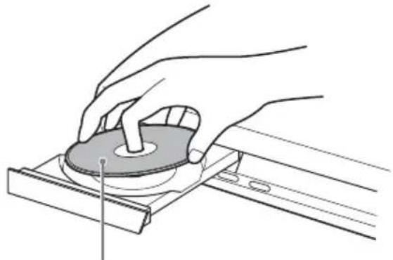 SONY DARX1 - Inserimento di un disco - 4