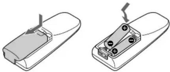 SONY MHCFR1 - Colocación de dos pilas de tamaño AA (R6) en el telemando - 1