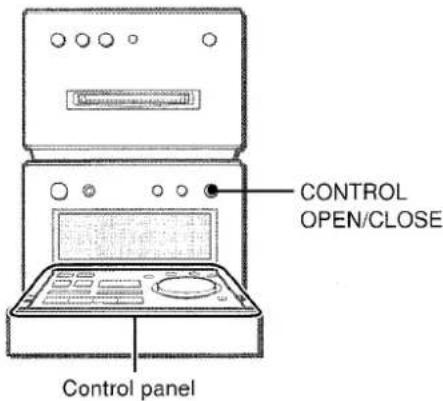 AIWA XRMD90 - USING THE CONTROL PANEL - 1