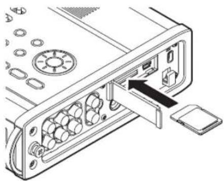 TASCAM DR680MKII - Insertion d'une carte SD - 1