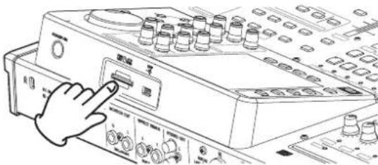 TASCAM DP24SD - Retrait de la carte - 1