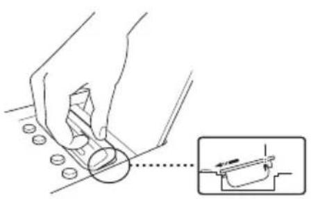 GENEVA Model XL - Hvordan indsætter og fjerner jeg en Dock Adapter? - 1