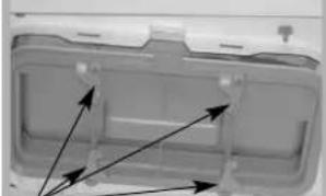 HOTPOINT TCD 833 - - Contrôlez que: - 1