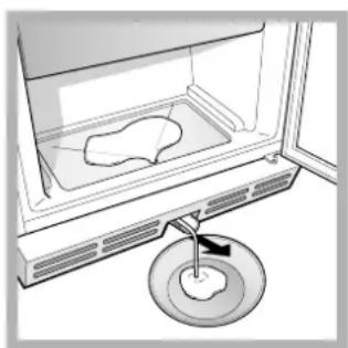 HOTPOINT-ARISTON BCZ M 400 IXHA - Defrosting the freezer compartment - 1