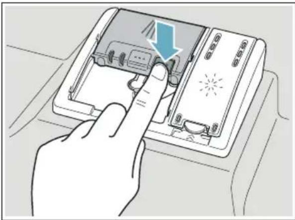 BOSCH SHE3AR75UC - Ajout de détergent - 1