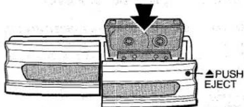AIWA CXNMT240 - Insérer la cassette à enregistrer dans la platine 2. - 1