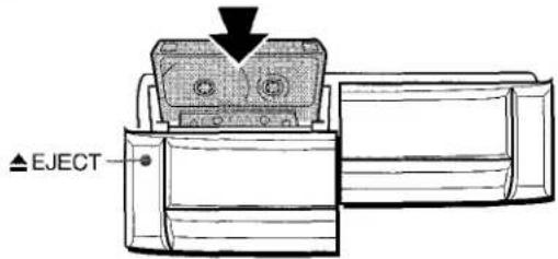 AIWA NSXMT920 - Pulse TAPE y EJECT paraAbrir el portacasete. - 1