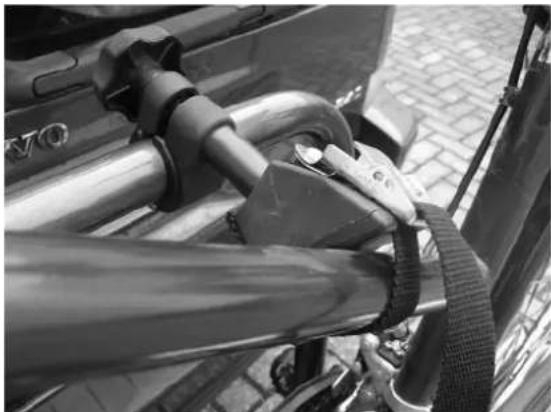 Pro-User Saffier III 91535 - MONTAGE DES VÉLOS SUR LE PORTE-VÉLOS - 3