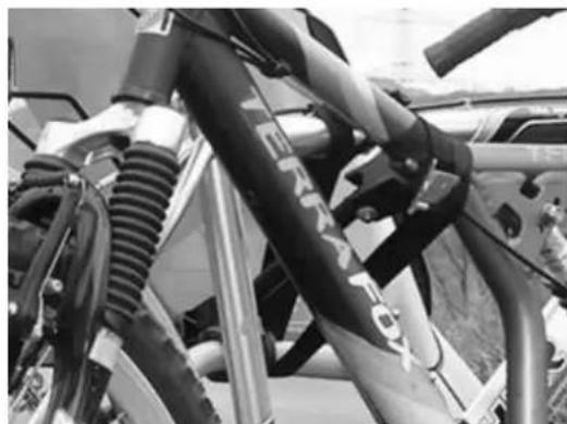 Pro-User Silverbike 90215 - MONTAGE DES VÉLOS SUR LE PORTE-VÉLOS - 5