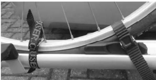 Pro-User Smaragd 91527 - INSTALLATION DES VÉLOS SUR LE PORTE-VÉLOS - 3