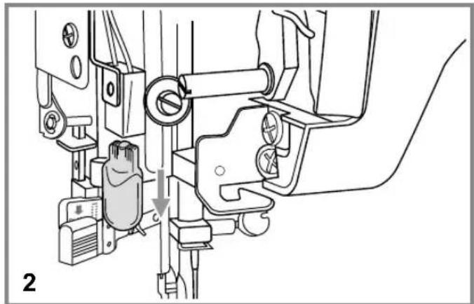 BERNINA Bernette Palermo 5 - CHANGEMENT DE L'AMPOULE - 3