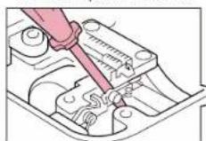 BABY LOCK Jane BL500A - Remplacement de l'ergot d'entraînement - 1