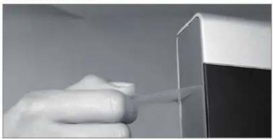 LOEWE Individual 46 - Retirer le film protecteur - 1