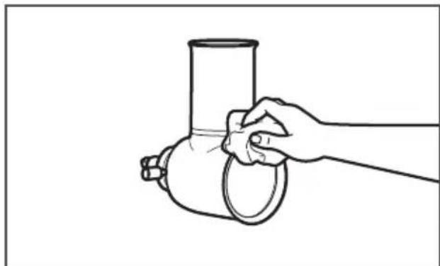 KITCHENAID KSMVSA - LIMPIEZA DEL ACCESORIO CORTADOR/RALLADOR DE ALIMENTOS FRESCOS - 2