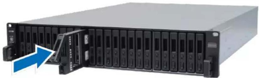 SYNOLOGY RX2417SAS - Installation des disques - 3