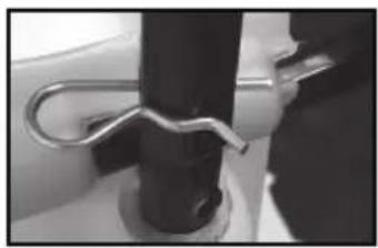 Chapin 61808 - INSTALLING THE PUMP HANDLE - 4