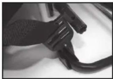 Chapin 63900 - INSTALLING THE SHOULDER STRAP - 4