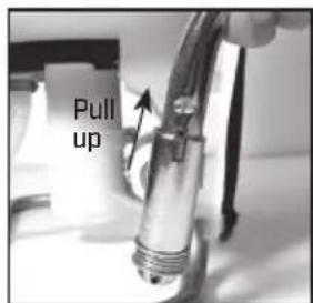 Chapin 63900 - INSTALLING THE PUMP HANDLE - 9