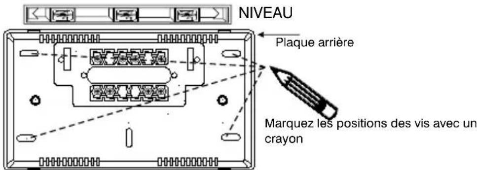 UPM THM701 - Montage de la plaque d'arrêt du thermostat - 1