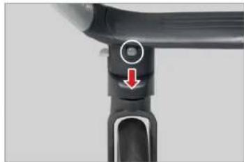UPPAbaby Cruz - INSTALLING FRONT WHEELS - 2