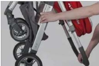 UPPAbaby Cruz - FOLDING THE PUSHCHAIR - 4