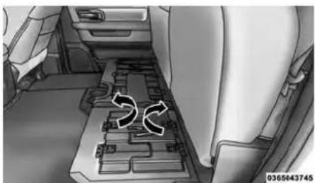 RAM 3500 (2016) - Déploiement du plancher de charge-ment du modele Crew Cab - 1