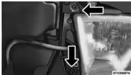 RAM 3500 (2016) - Phares quadruples de base et de qualite supérieure bi-halogene:feux de croissement,feux de route,feux de position avant et clignotants avant - selon I'equipement - 1