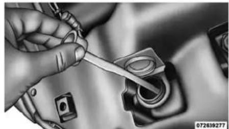 RAM 3500 (2016) - Vérification du niveau de liquide de refroidissement - moteurs 3.6L et 5.7L - 2