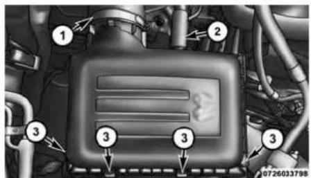 RAM 3500 (2016) - Dépose du filtré à air du moteur - 1