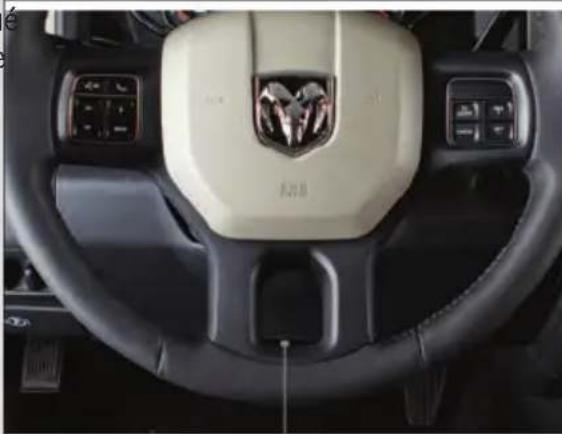 RAM 1500 (2013) - OUVERTURE DU CAPOT - 1