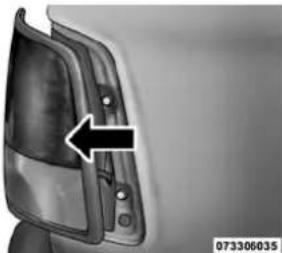 RAM 1500 (2014) - Feuxarriere,feuxd'arrêt,clignotants etfeuxderecul - 2