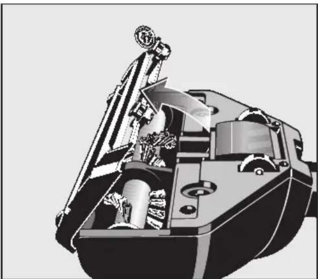 MIELE Complete C3 Cat & Dog PowerLine SGEE0 - Removing threads and hairs - 2