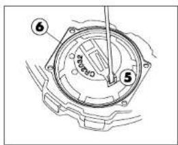 CRIVIT 1LD4086 IAN 270679 - De batterij van het hartfrequentieter verrangen - 2