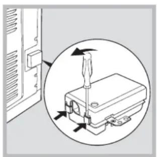 HOTPOINT CE6IFA.1 X F HA - Montage du cordon d'alimentation - 1