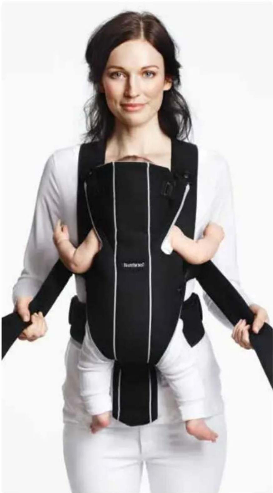 BabyBjörn Baby Carrier Miracle - Ergonomic waist belt and flexible carrying provide superior comfort. - 1