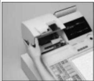 CASIO TK6000 - Mise en place du rouleau de bande de contrôle - 4