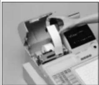 CASIO TK6000 - Mise en place du rouleau de reçus - 2