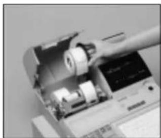 CASIO TK6000 - Pour remplacer le rouleau de la bande de contrôle - 12