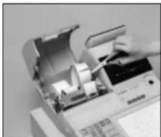 CASIO TK7000 - Pour remplacer le rouleau de la bande de contrôle - 4