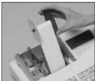 CASIO SEC300 - Pour installer le rouleau de papier du journal - 9