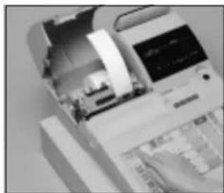CASIO CE7000 - Mise en place du rouleau de bande de contrôle - 10
